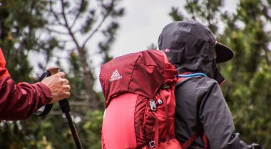 Le site du parc des Volcans d’Auvergne mixe bonnes adresses et itinéraires de randonnées